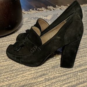 Levity black heels